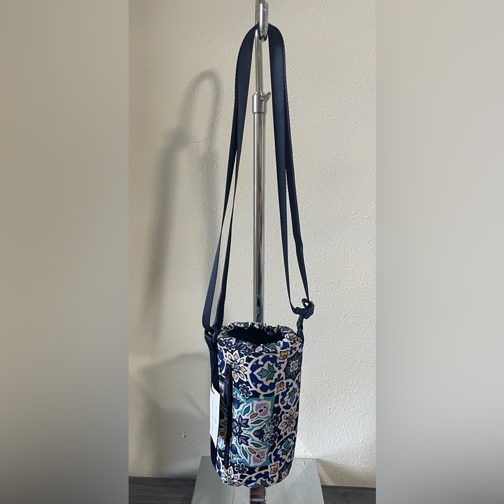 🏋️♀️ Vera Bradley Lighten Up Water Bottle Crossbody NWT